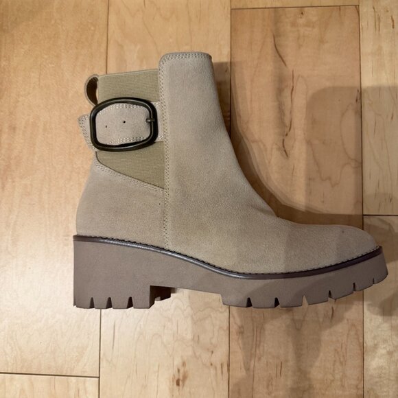 EUC Blondo Dahlia Waterproof Bootie Sand Suede 7.5 - Picture 12 of 14